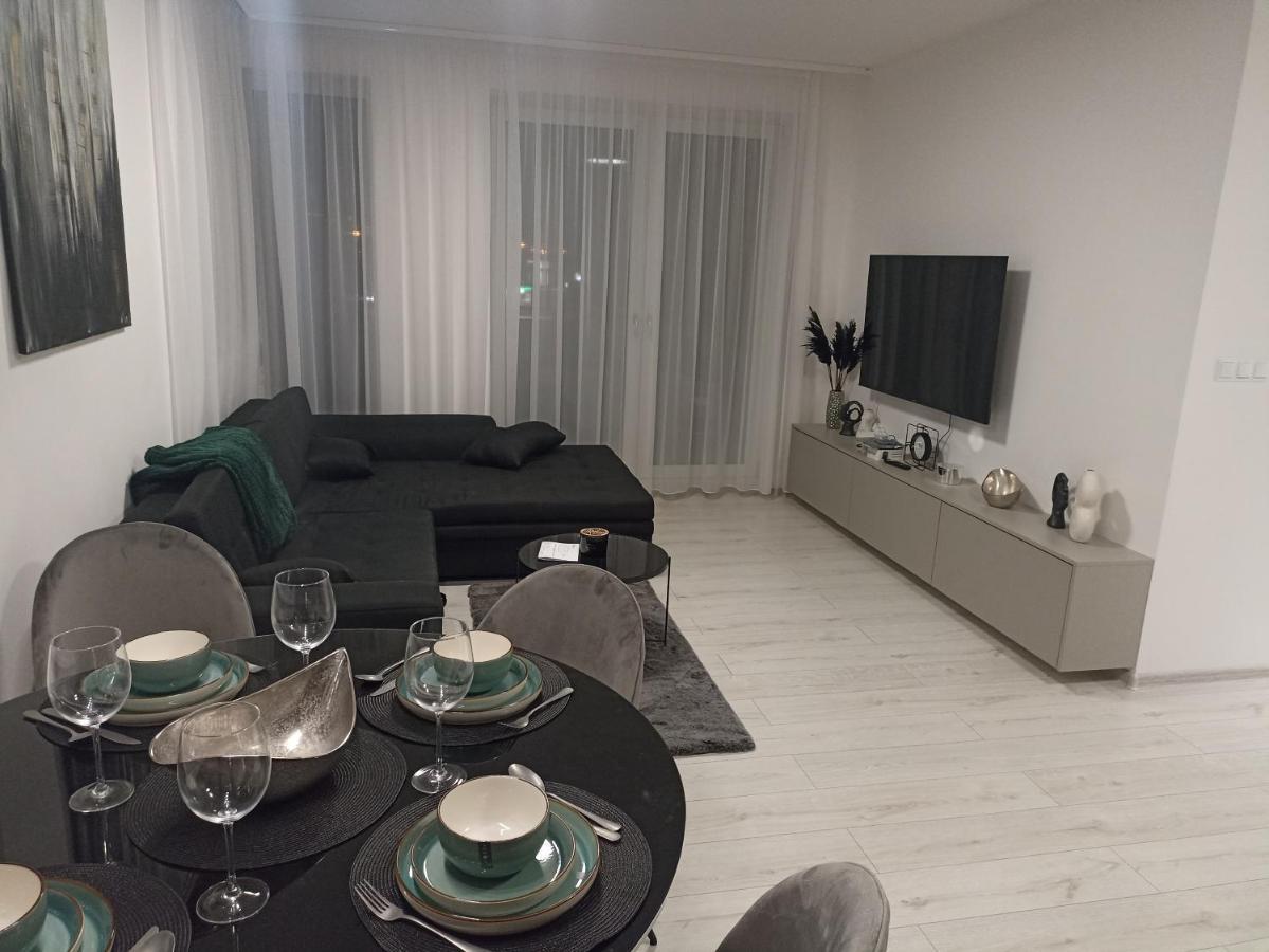 Mbv28 Apartments Попрад Екстер'єр фото