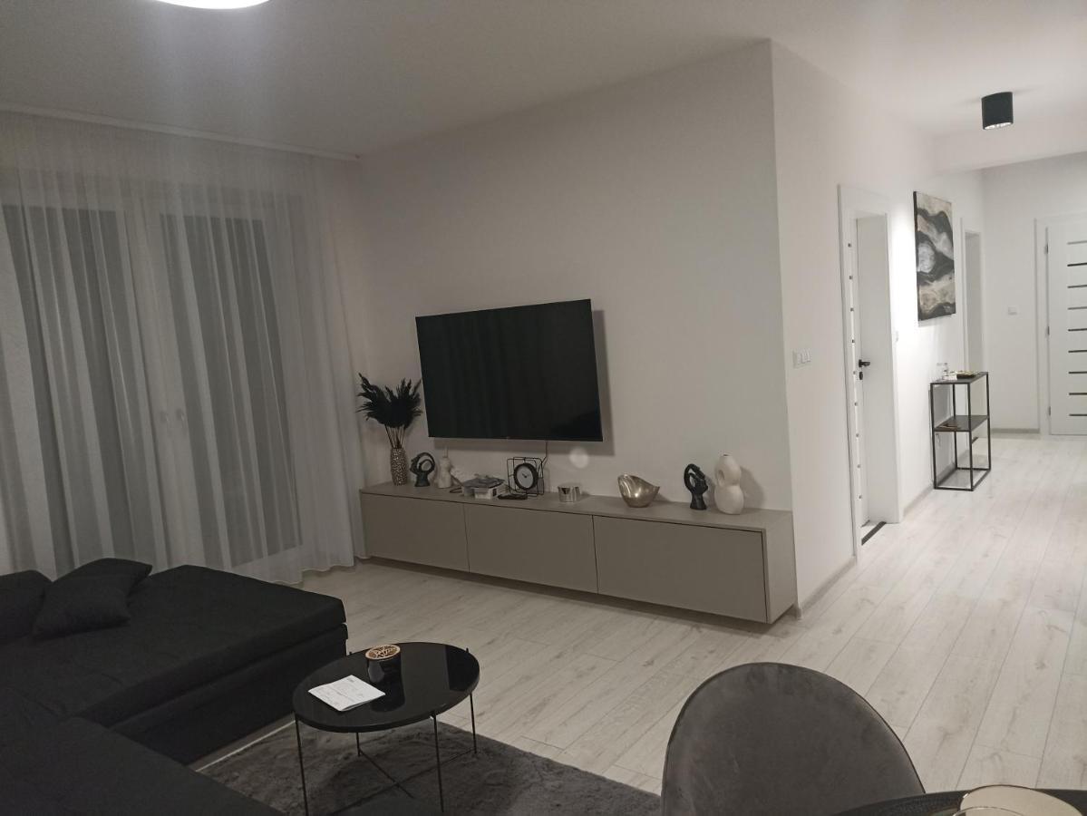 Mbv28 Apartments Попрад Екстер'єр фото